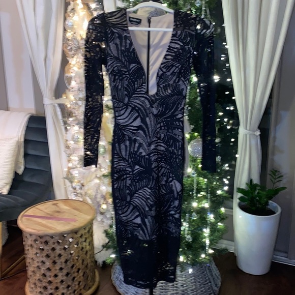 Bebe Black Lace Dress Tan Underlining Low Cut V-Neck Longsleeve lace sleeves XXS - Picture 3 of 14